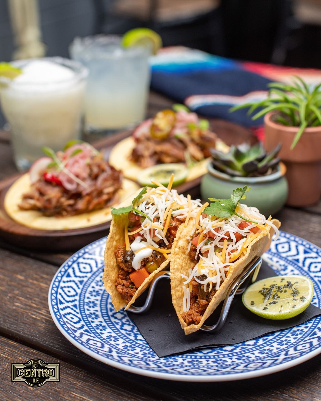 Let's spice up your Tuesday with some delicious El Centro tacos! #tacotuesday 🌮
#elcentrodc #tastedc #eaterdc #districteats #federalfoodies #dceats #dcfood #georgetown #dcfoodie #mexicancuisine #mexicanfood #mexicanfoodlover #tacolover #tacosarelif